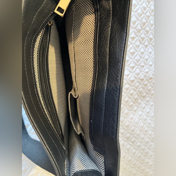 Cross body bag with guitar strap - vegan - Picture 7 of 12